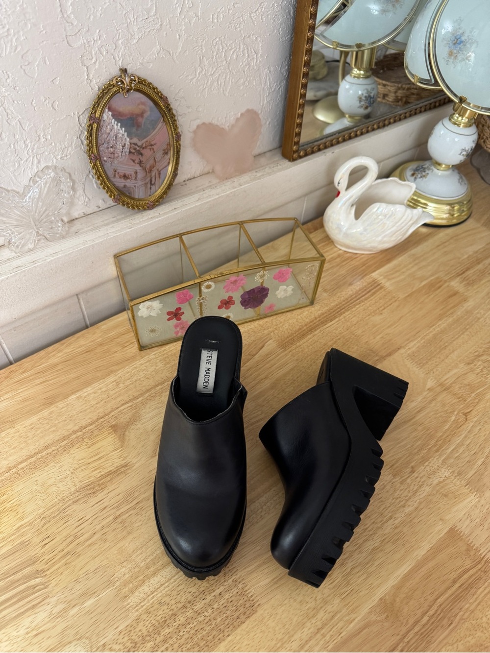 Whimsical Steve Madden Black Chunky Platform Lug Sole Heeled Mules Size 7.5